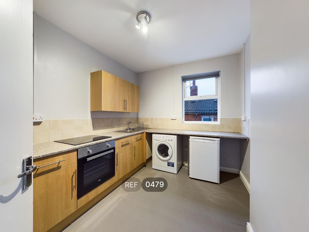 Property photo 1 of 4 Kitchen