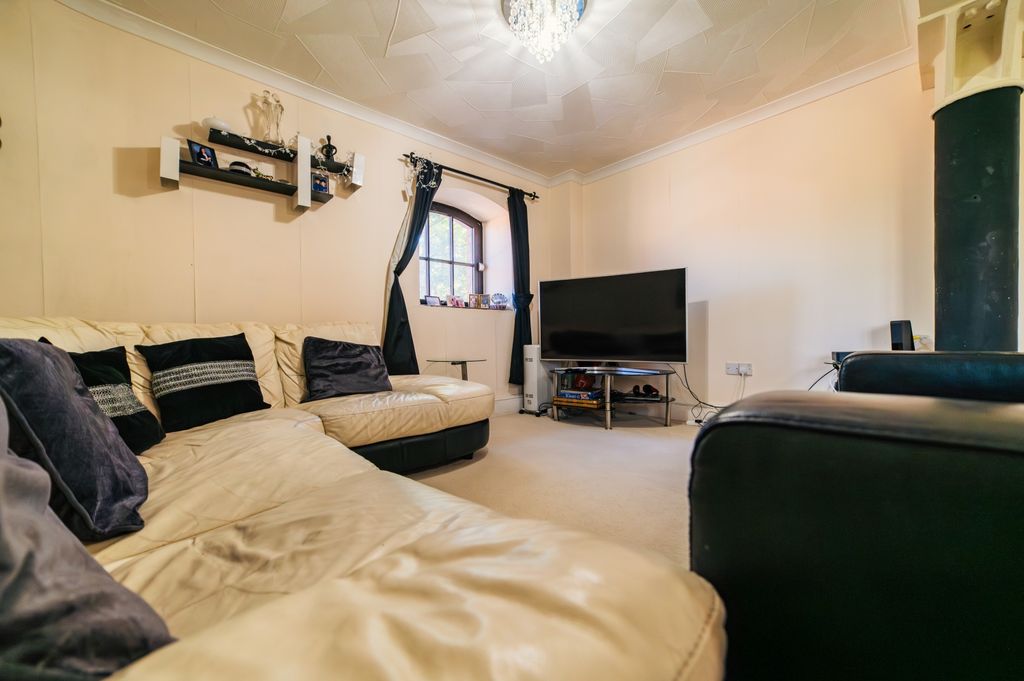 Property photo 3 of 18 Call 02920 454555 To Secure Your Viewing_15