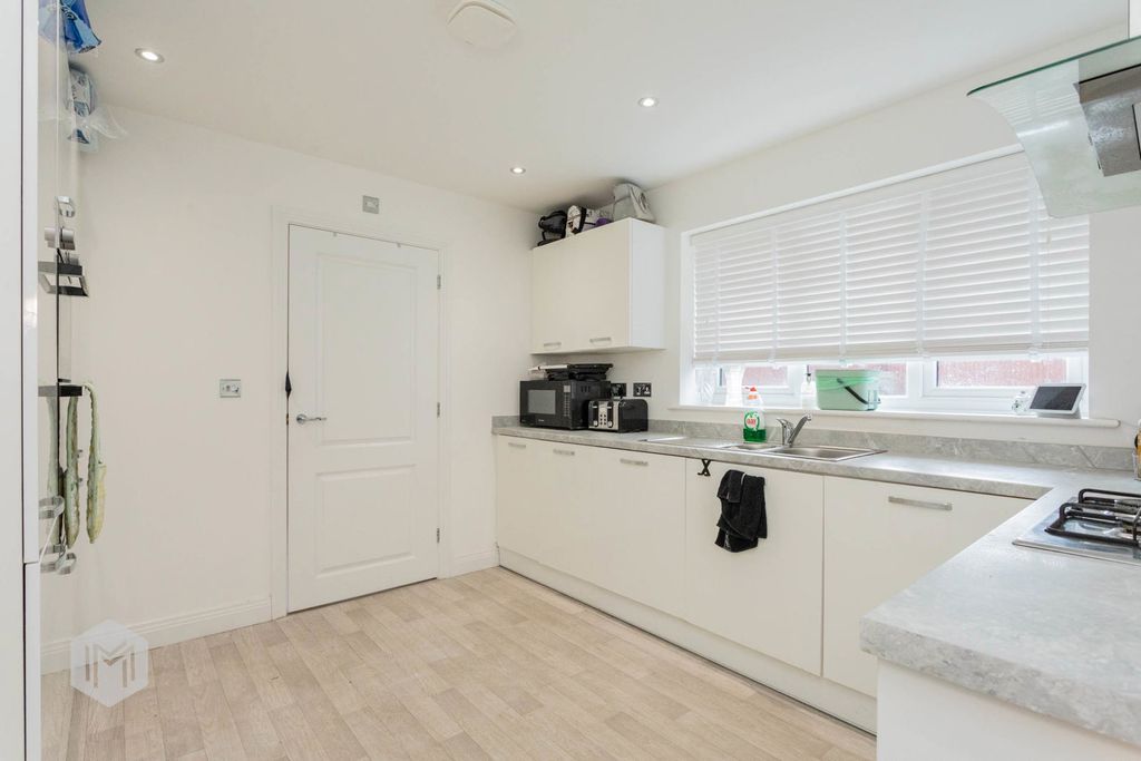 Property photo 2 of 20 Photograph