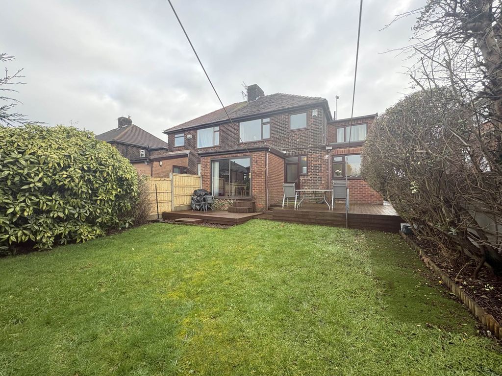 Property photo 2 of 25