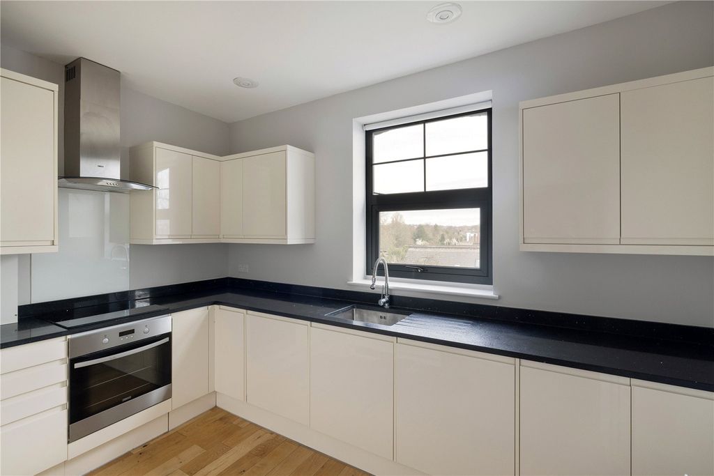 Property photo 3 of 21 Picture No. 15