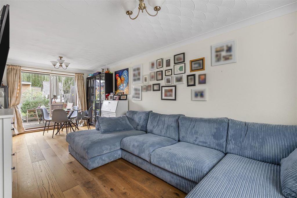 Property photo 2 of 15 2_64688.Jpg