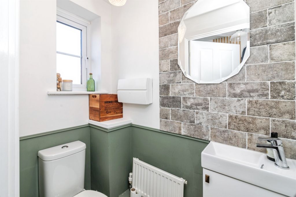 Property photo 3 of 18