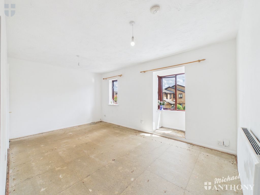 Property photo 2 of 9 Cam03218G0-Pr1140-Still003
