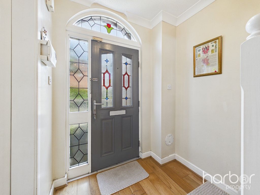 Property photo 3 of 28 4886268