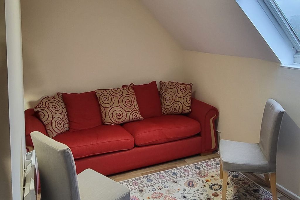 Property photo 3 of 4