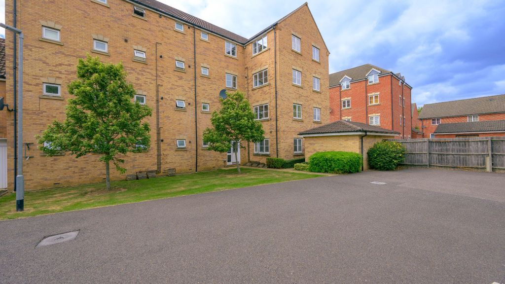 Property photo 1 of 10