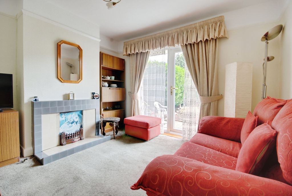 Property photo 3 of 9 Pbox-Img.Jpg