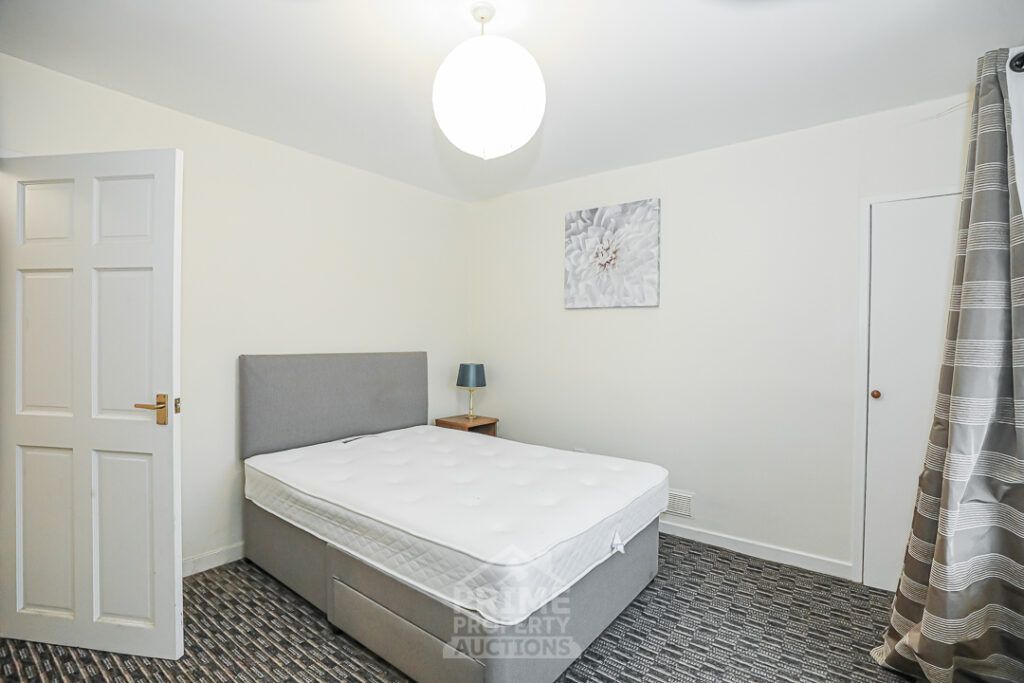 Property photo 2 of 26