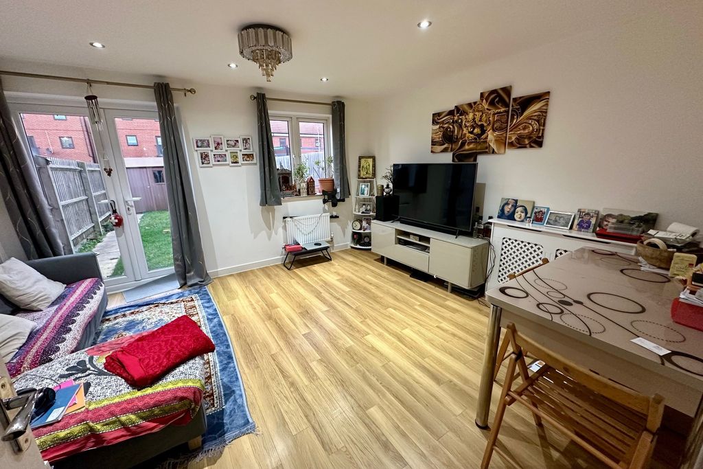 Property photo 2 of 13