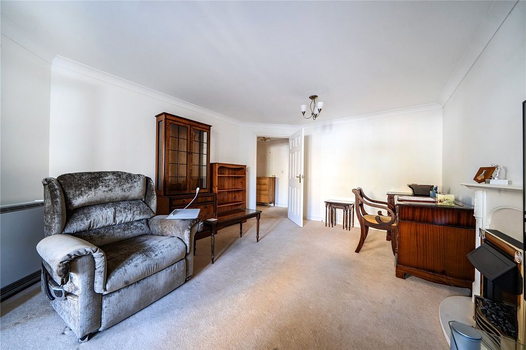 Property photo 3 of 18 Reception Room