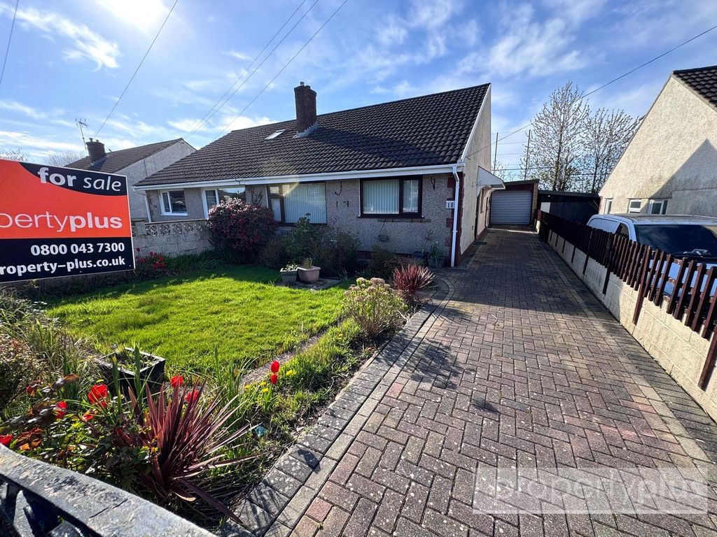 Property photo 1 of 12 Picture No. 18