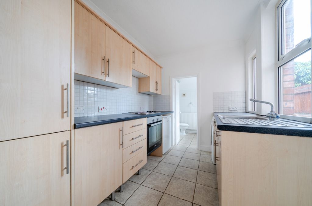 Property photo 3 of 13 1345432-11-68Ae30ee04A4B