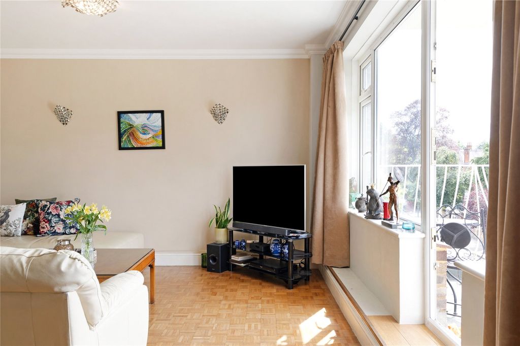 Property photo 2 of 23 Picture No. 06