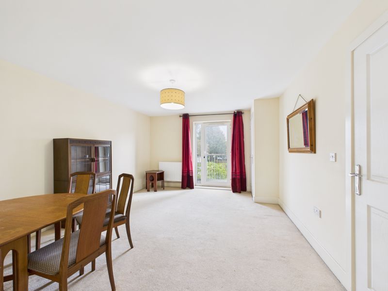 Property photo 3 of 9 Lounge/Diner