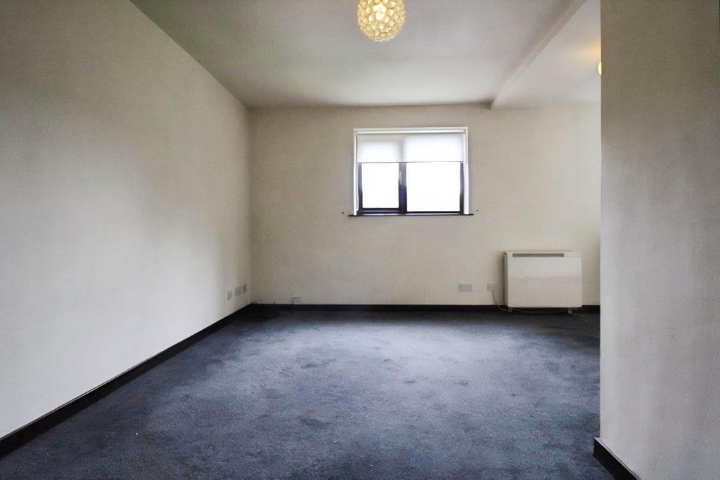 Property photo 2 of 6 Pbox-Img.Jpg