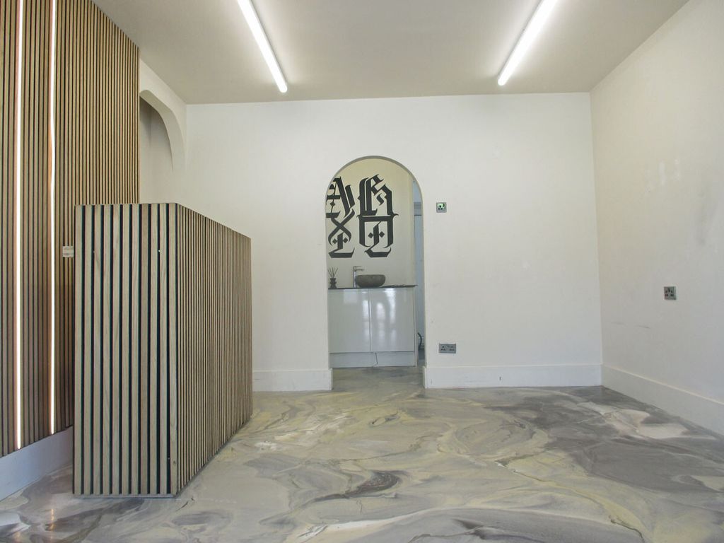 Property photo 3 of 3 Unit 1 Heatherview, Crowborough