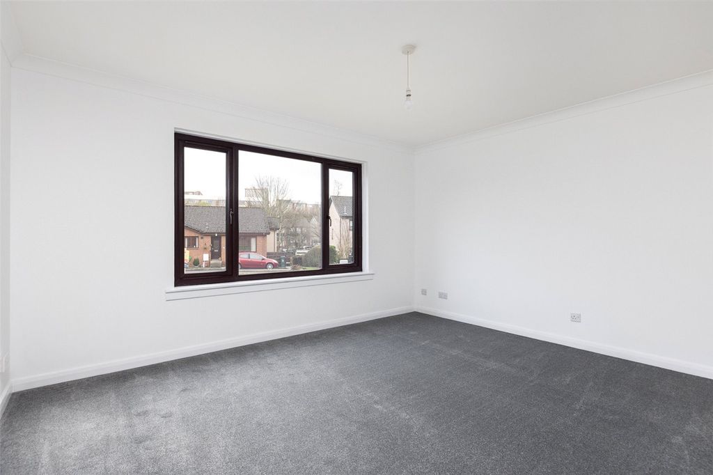 Property photo 3 of 9 Living Room