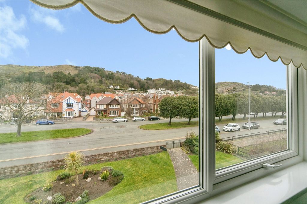 Additional image 5 of 2 bed flat for saleGloddaeth Avenue, Llandudno, Conwy LL30