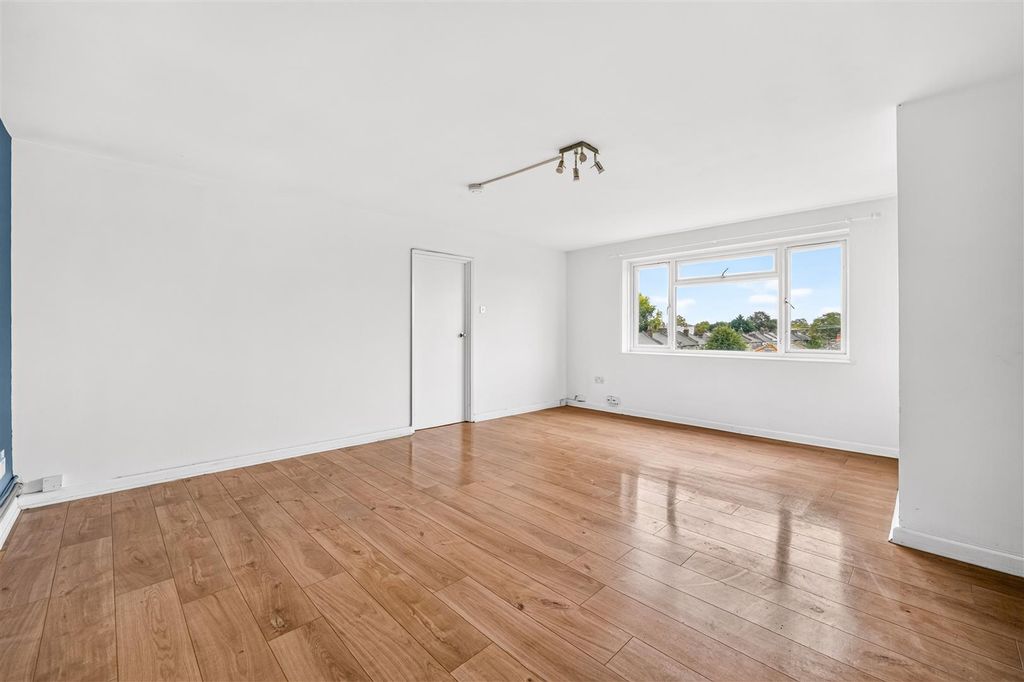 Property photo 2 of 12 2.Jpg