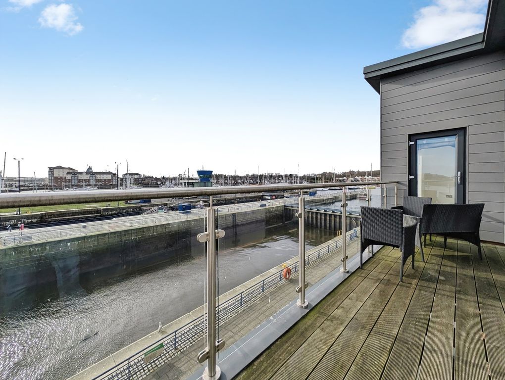 Property photo 1 of 16 Pbox-Img.Jpg