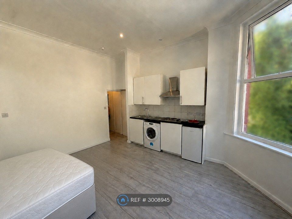 Property photo 2 of 3