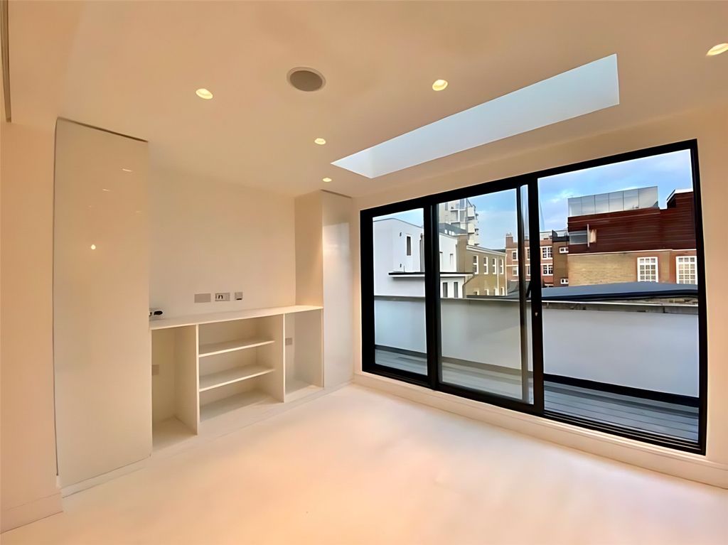 Property photo 1 of 11 Picture No. 04