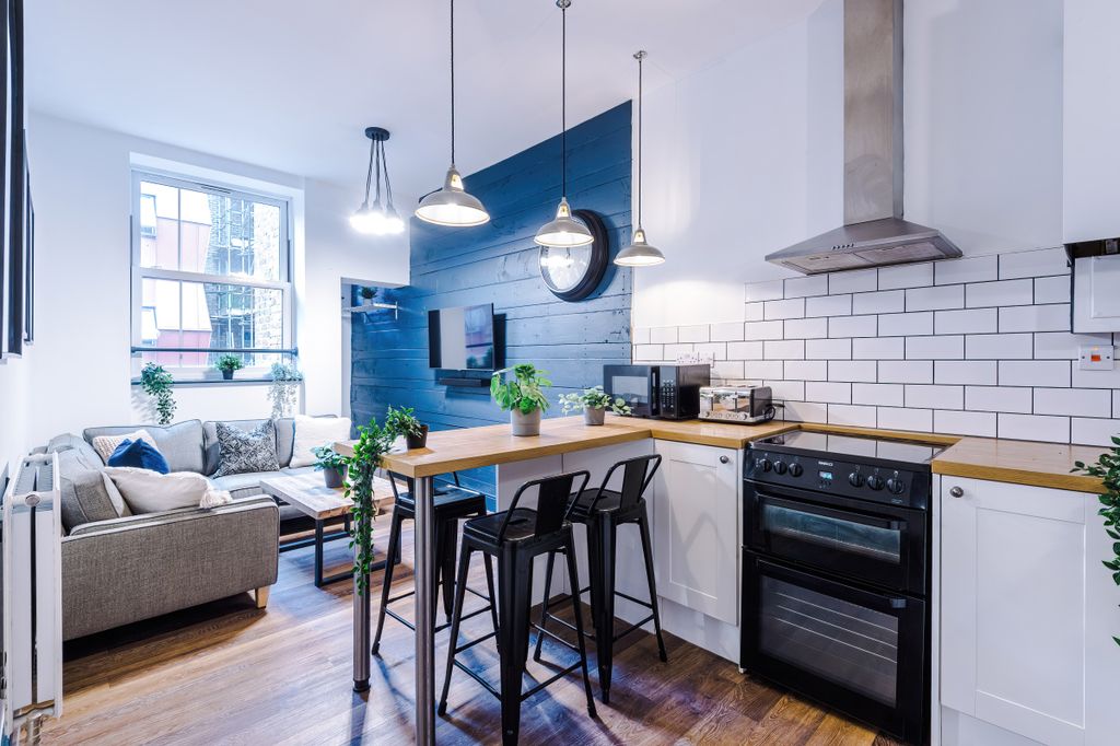 Property photo 2 of 19 Photo 1