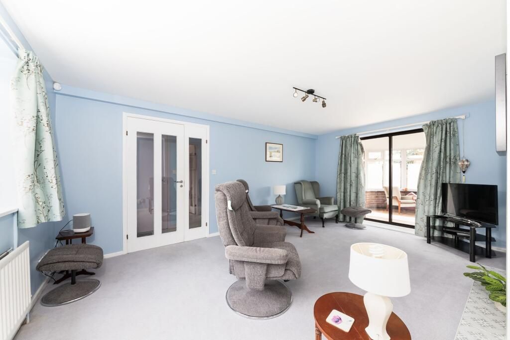 Property photo 2 of 12