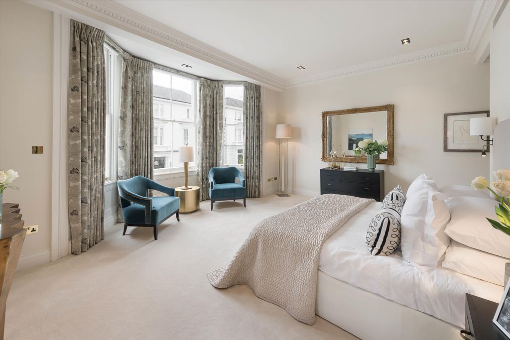 Additional image 13 of 8 bed detached house to rentUpper Phillimore Gardens, Kensington, London W8
