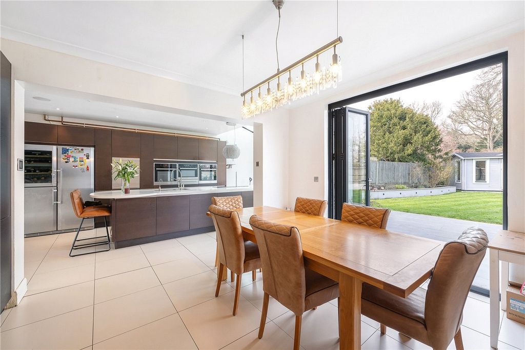 Property photo 2 of 11 Picture No. 19