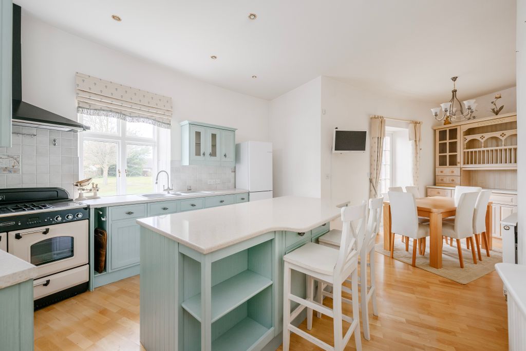 Property photo 3 of 26 Dwp_2519