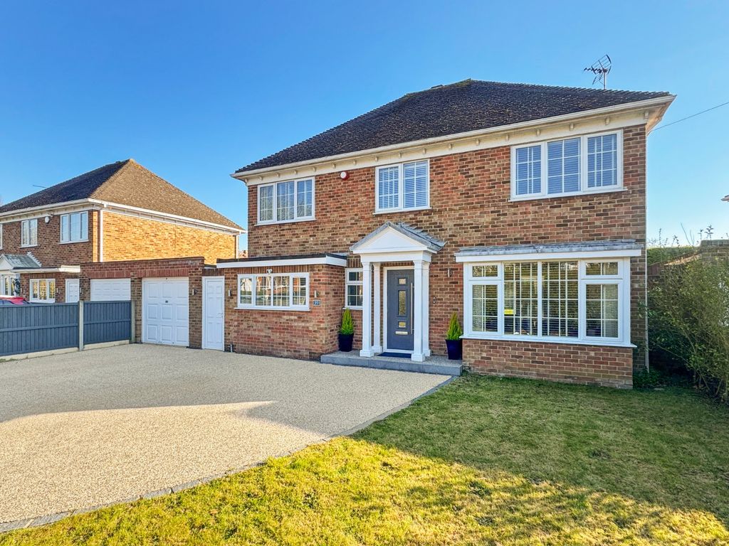 Property photo 1 of 20 Shorncliffe Road