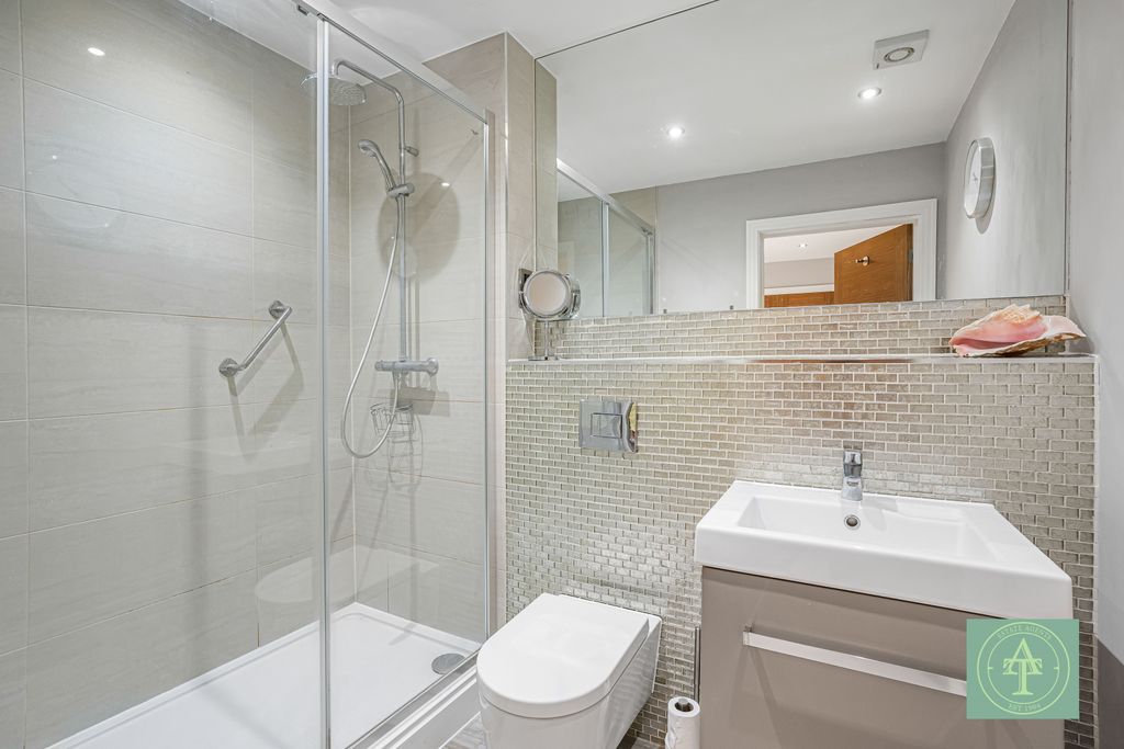 Additional image 18 of 3 bed flat for sale50 Village Road, Bush Hill Park, Enfield EN1