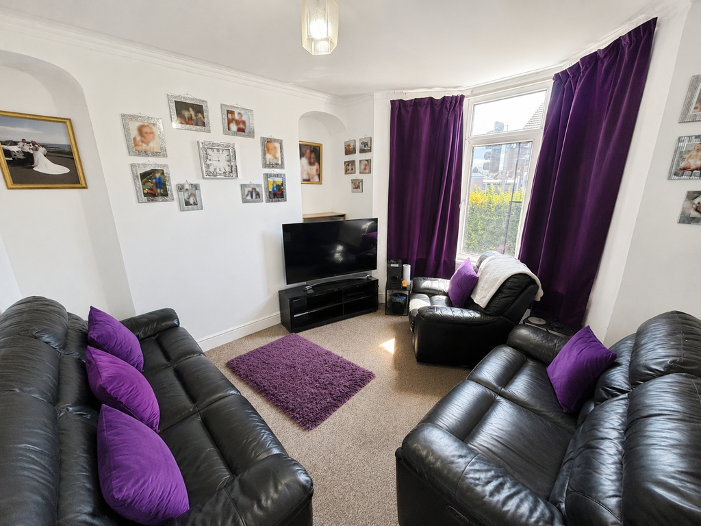 Property photo 2 of 14