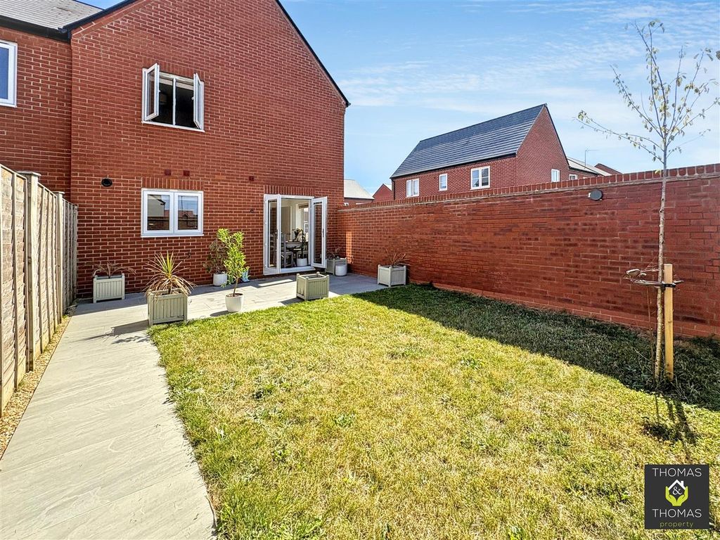 Property photo 3 of 16