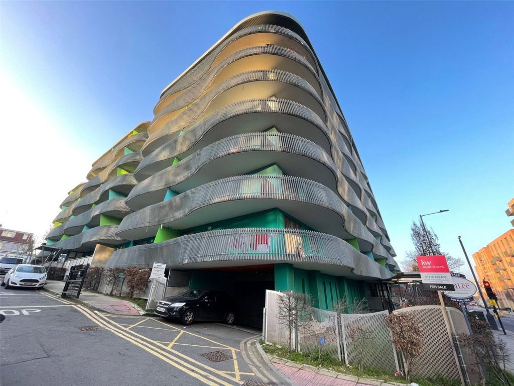 Property photo 3 of 16