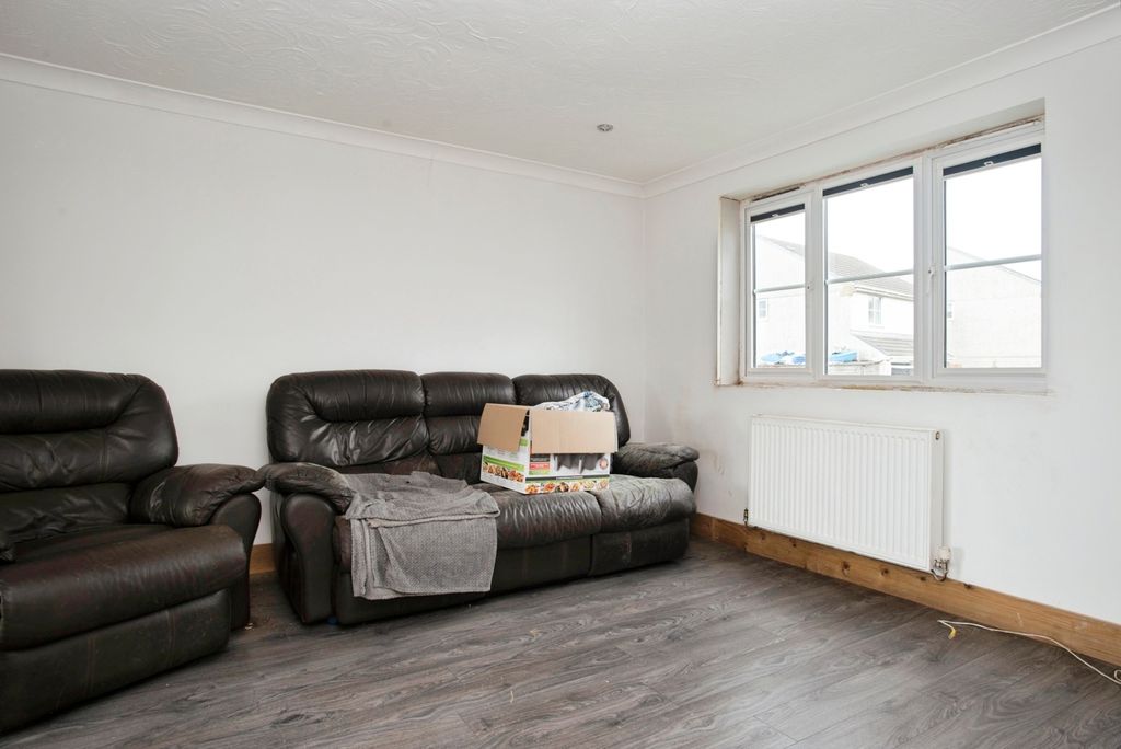 Property photo 3 of 14 Pbox-Img.Jpg