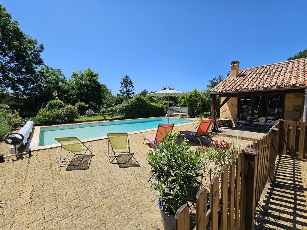 Property photo 2 of 25