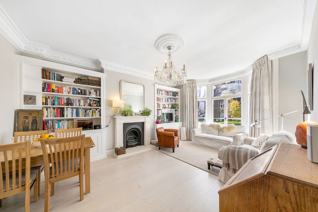 Property photo 2 of 11 5294651