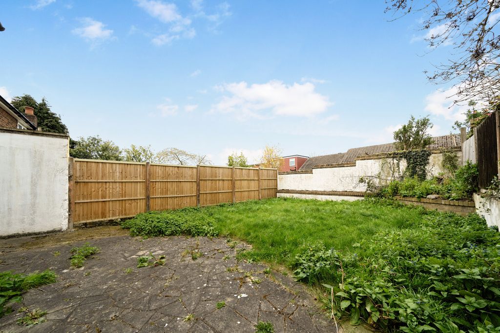 Property photo 3 of 15 1436751-4-69Cceb2...