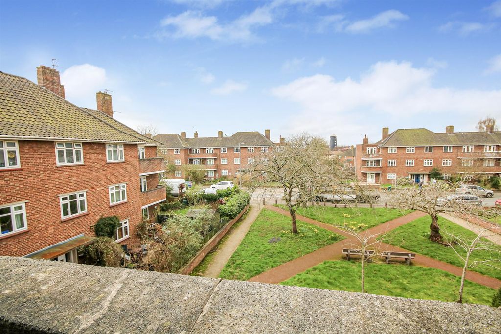 Property photo 2 of 8 2-Img_8137.Jpg