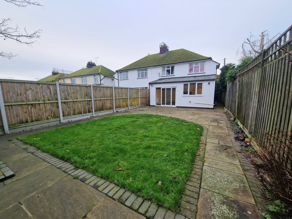 Property photo 3 of 17 Photo