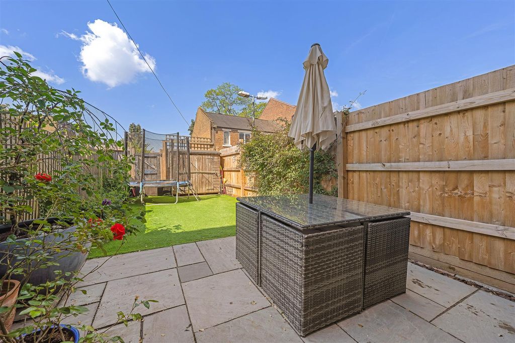 Property photo 2 of 13