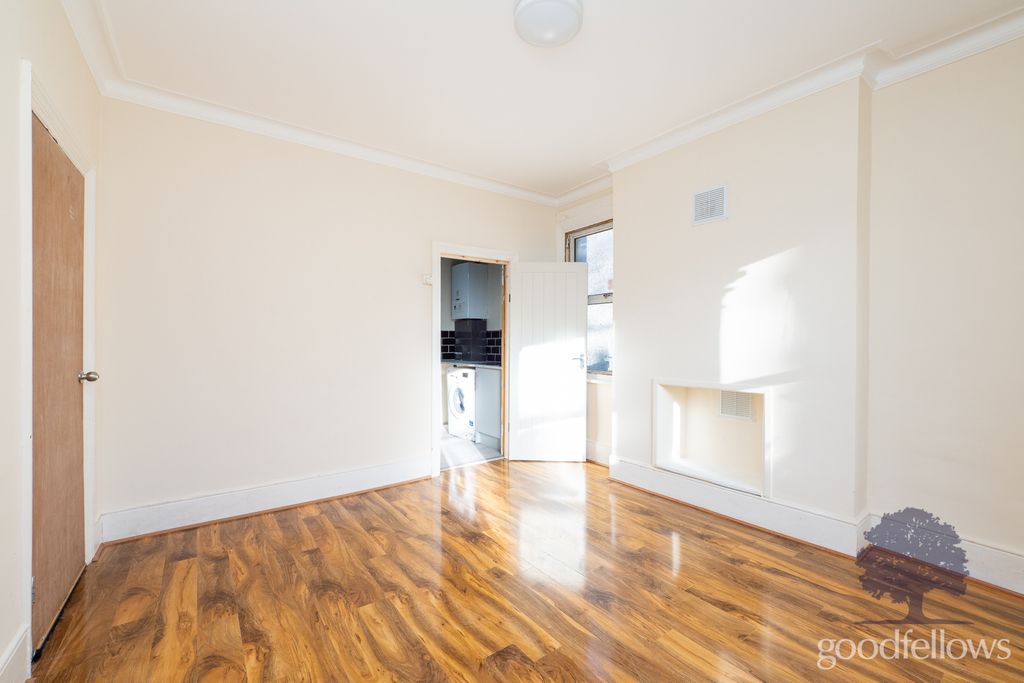 Property photo 3 of 8 Picture No. 03