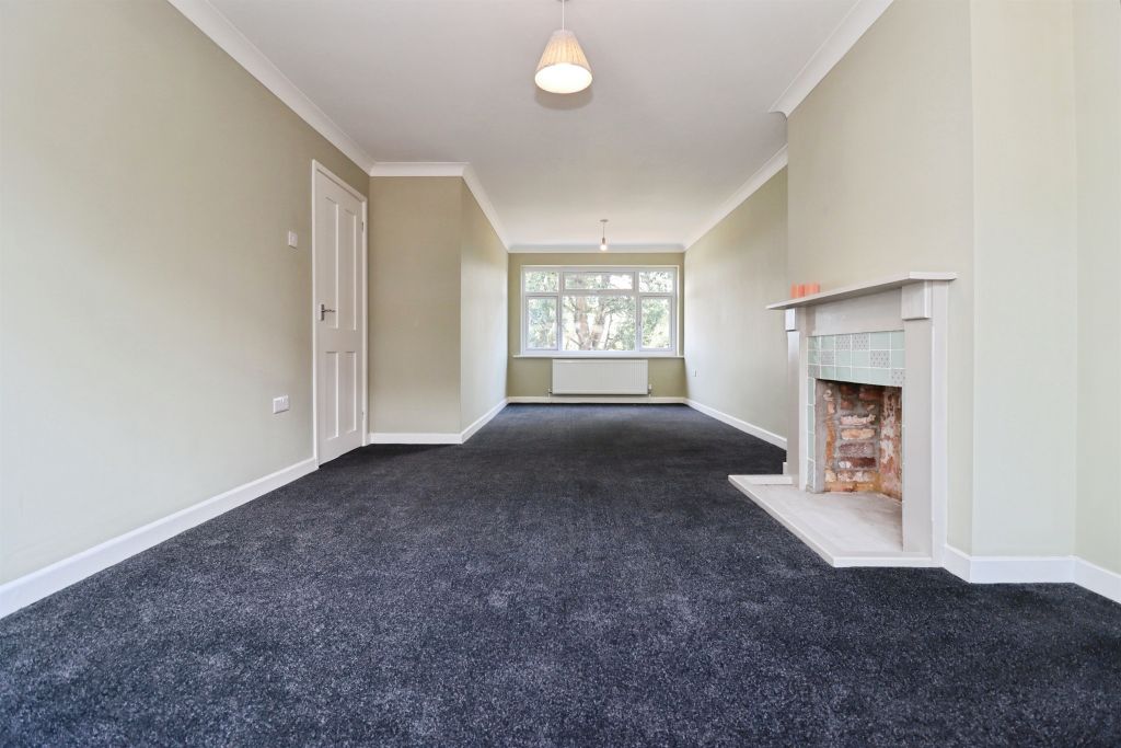 Property photo 3 of 25
