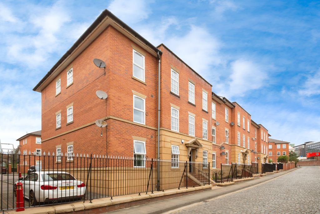 Property photo 1 of 15 Front View