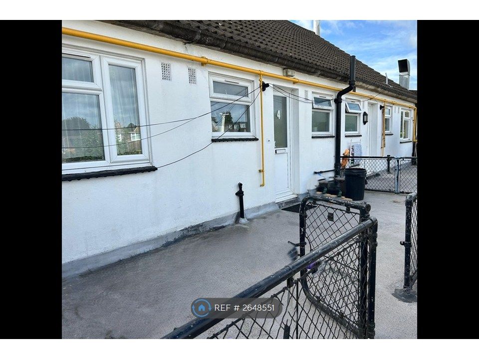 Property photo 1 of 8 Open Space/Entrance