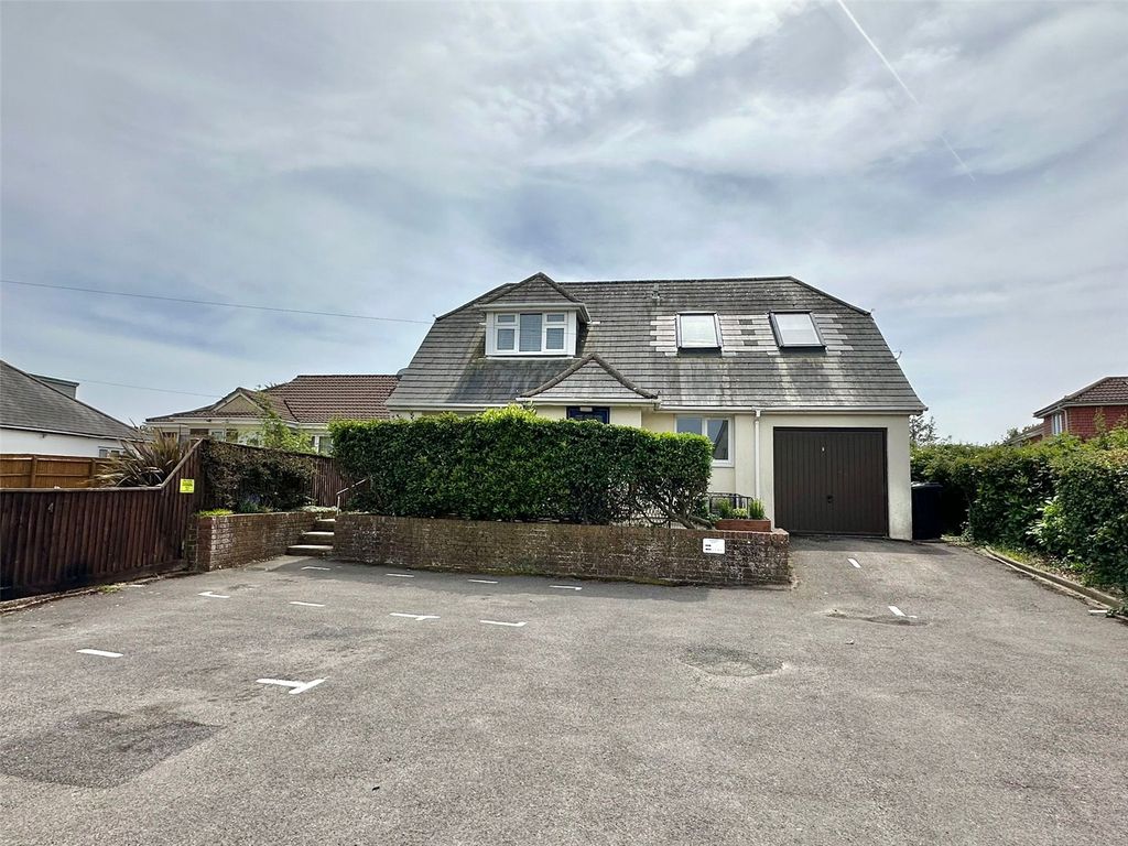 Property photo 1 of 24 Picture No. 27