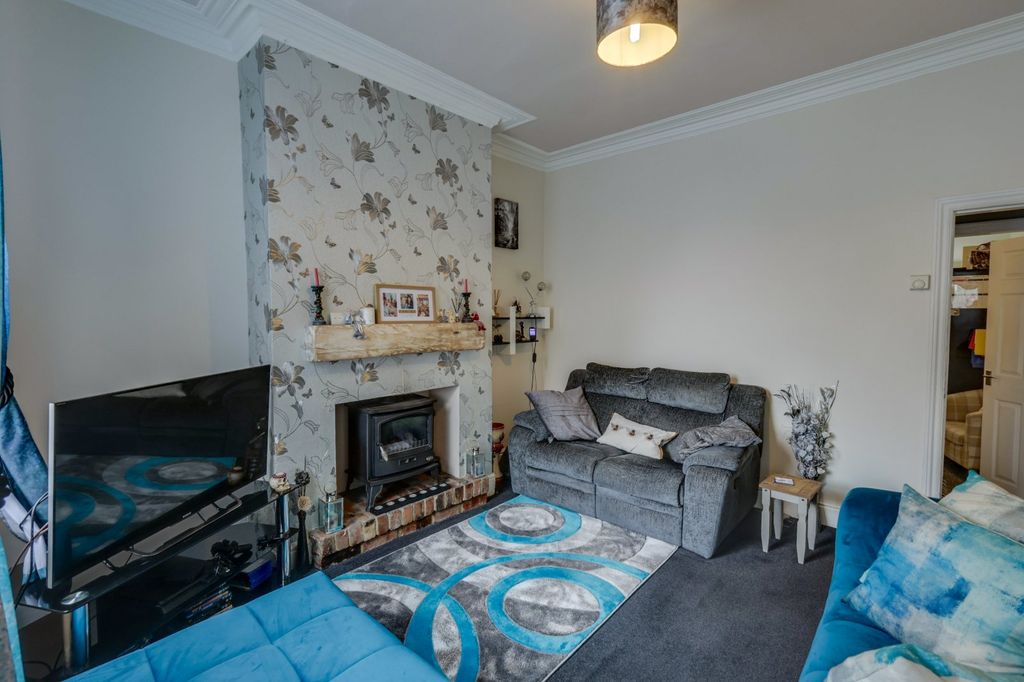 Property photo 3 of 19 Picture No. 36
